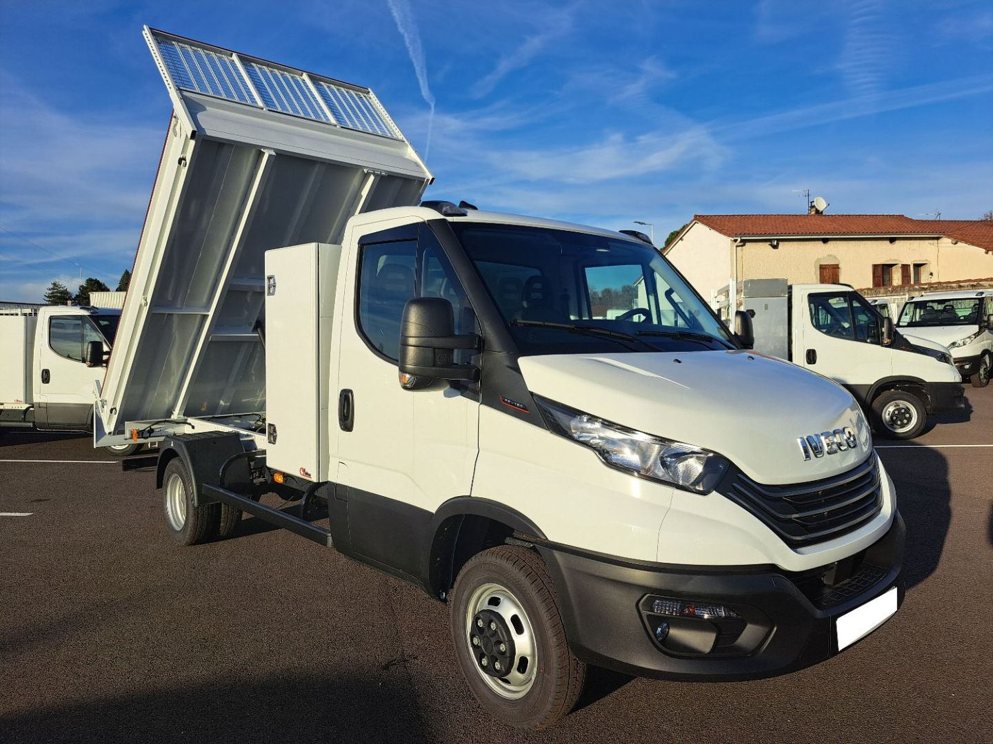 IVECO DAILY - 35C16 BENNE ET COFFRE (2023)