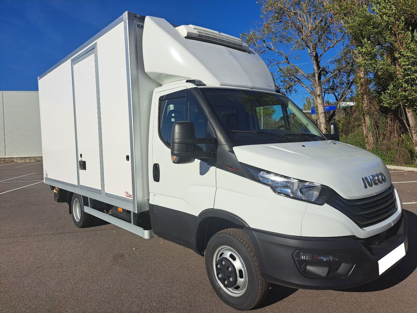 IVECO DAILY - 35C18 CAISSE PRIMEUR HAYON (2023)