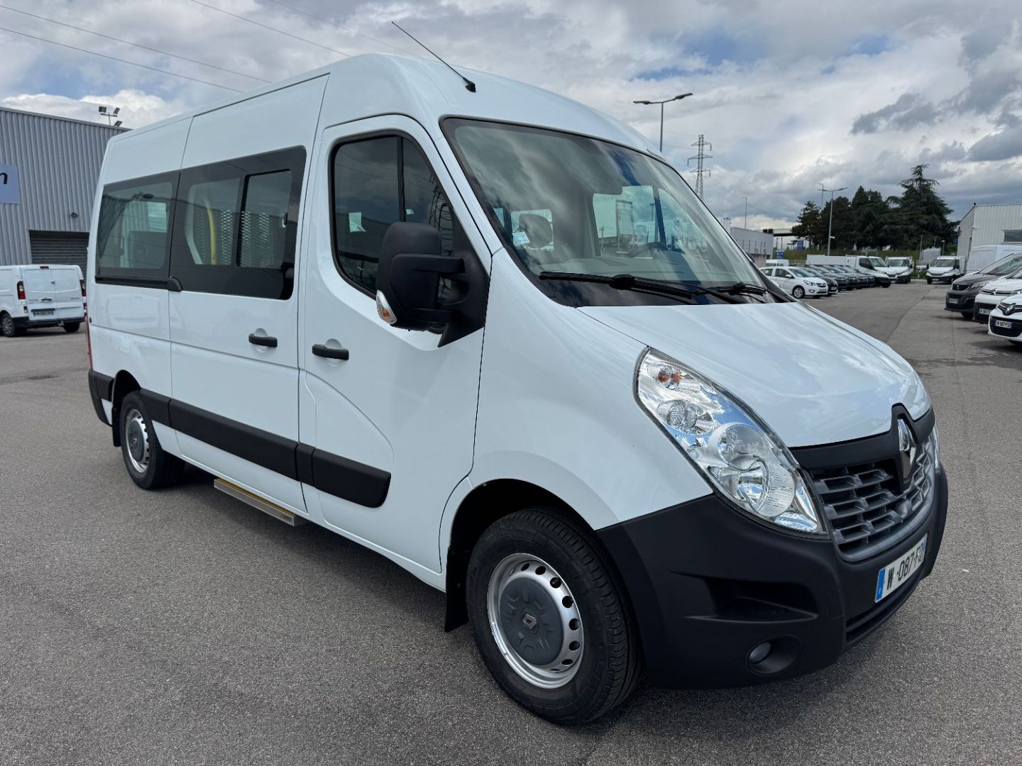 RENAULT MASTER COMBI - L2H2 2.3 DCI 125 TPMR 9PL (2015)