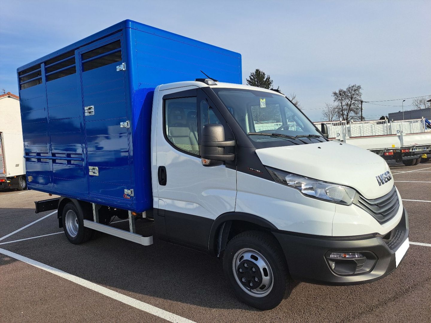 IVECO DAILY CAISSE 35C18 180CV 3L BETAILLERE ALUMINIUM