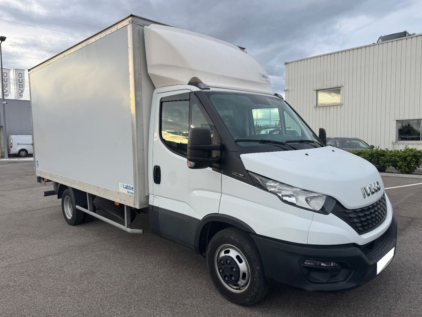 IVECO DAILY CAISSE - 35C16 HAYON (2021)