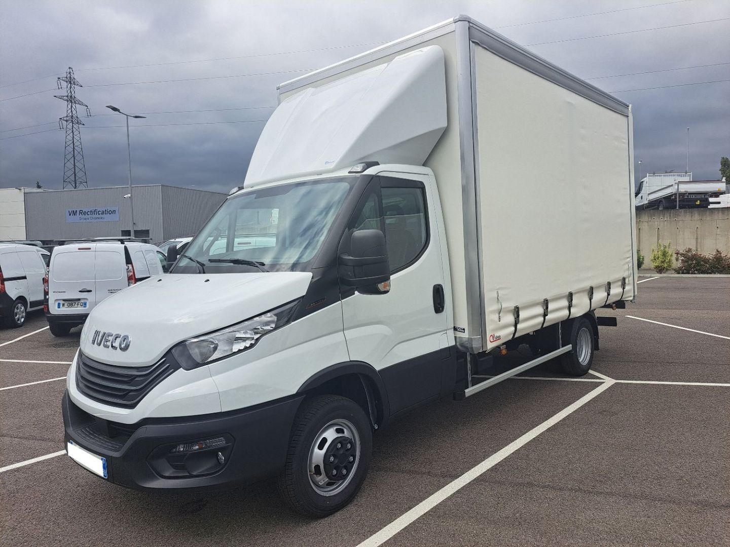 IVECO DAILY CAISSE 35C18 180CV 3L MIXTE