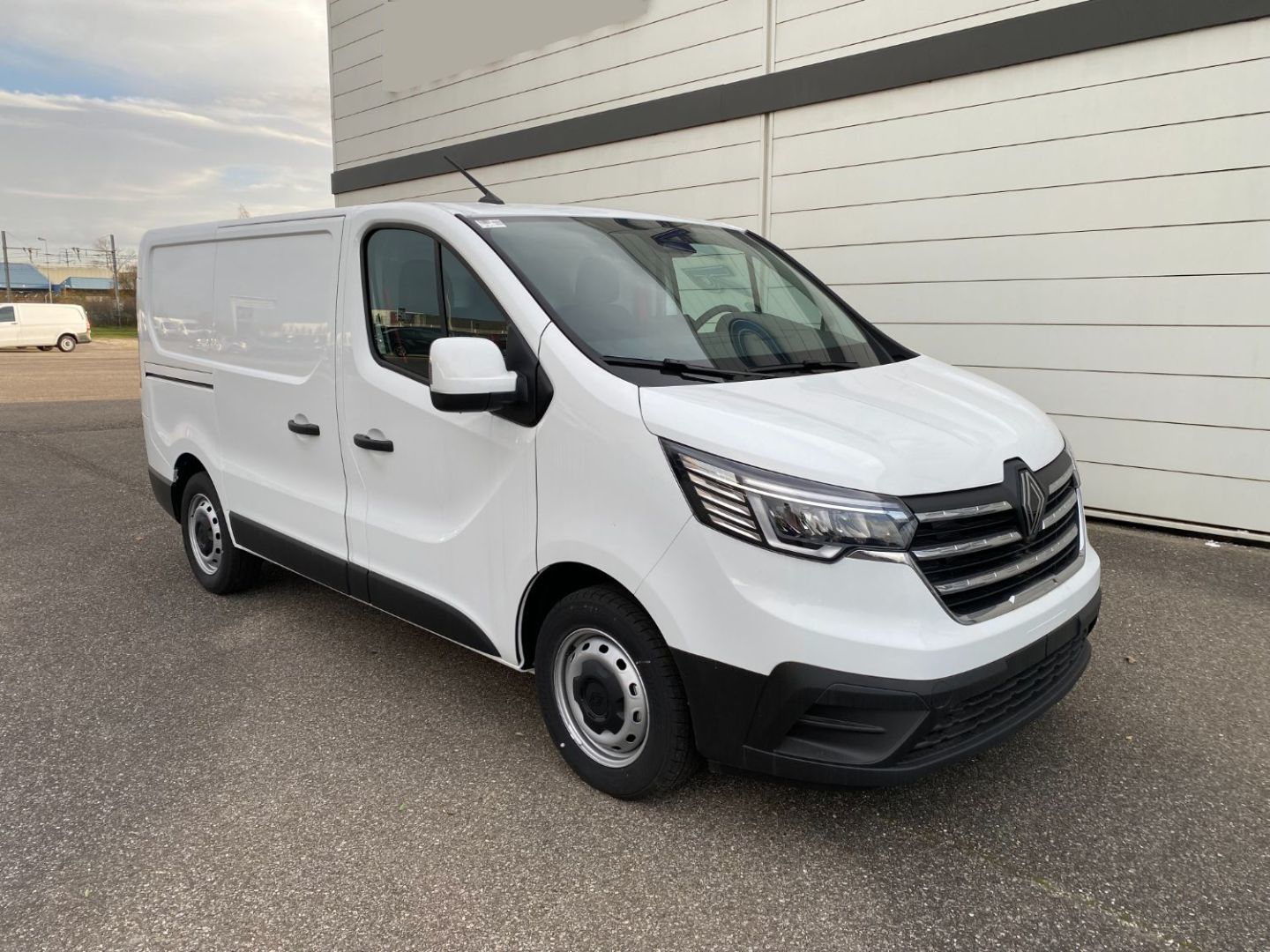 RENAULT TRAFIC FOURGON - L1H1 3T BLUE DCI 150 AUTO BVA9 RED EDITION (2025)
