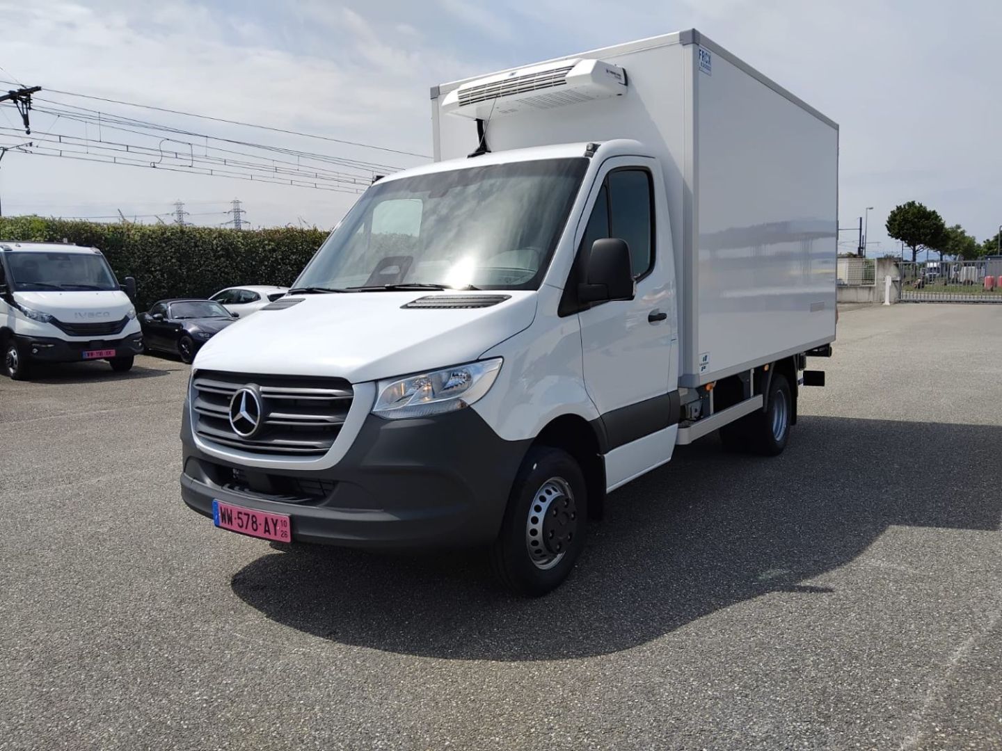 MERCEDES-BENZ SPRINTER FRIGORIFIQUE - 517 CDI 9G-TRONIC CAISSE ISOTHERME LECAPITAINE (2026)