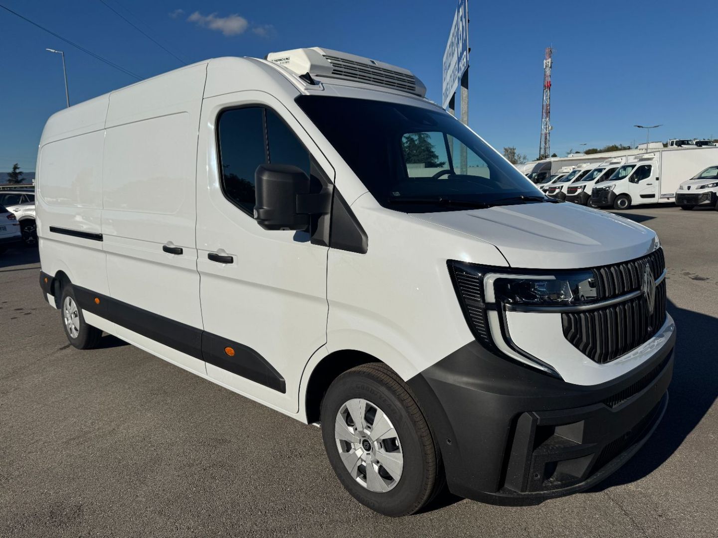 RENAULT MASTER FRIGORIFIQUE - 150CV L3H2 8,8M3 (2025)