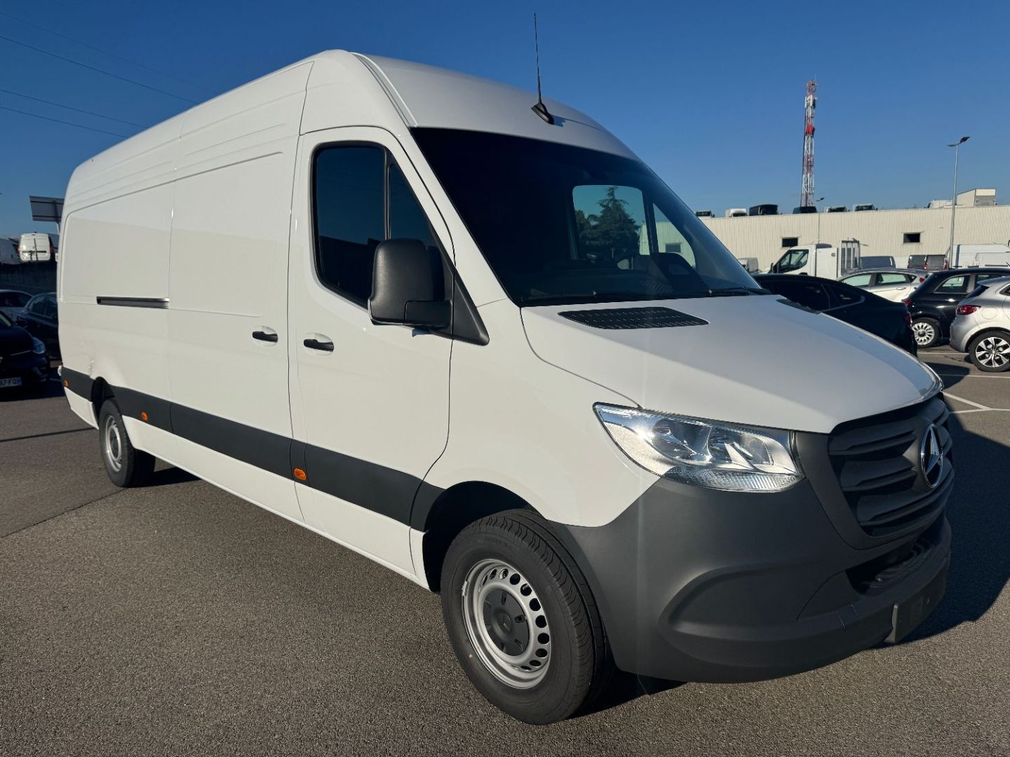 MERCEDES-BENZ SPRINTER FOURGON - 317 CDI 43 3.5T PRO 9G-TRONIC (2025)