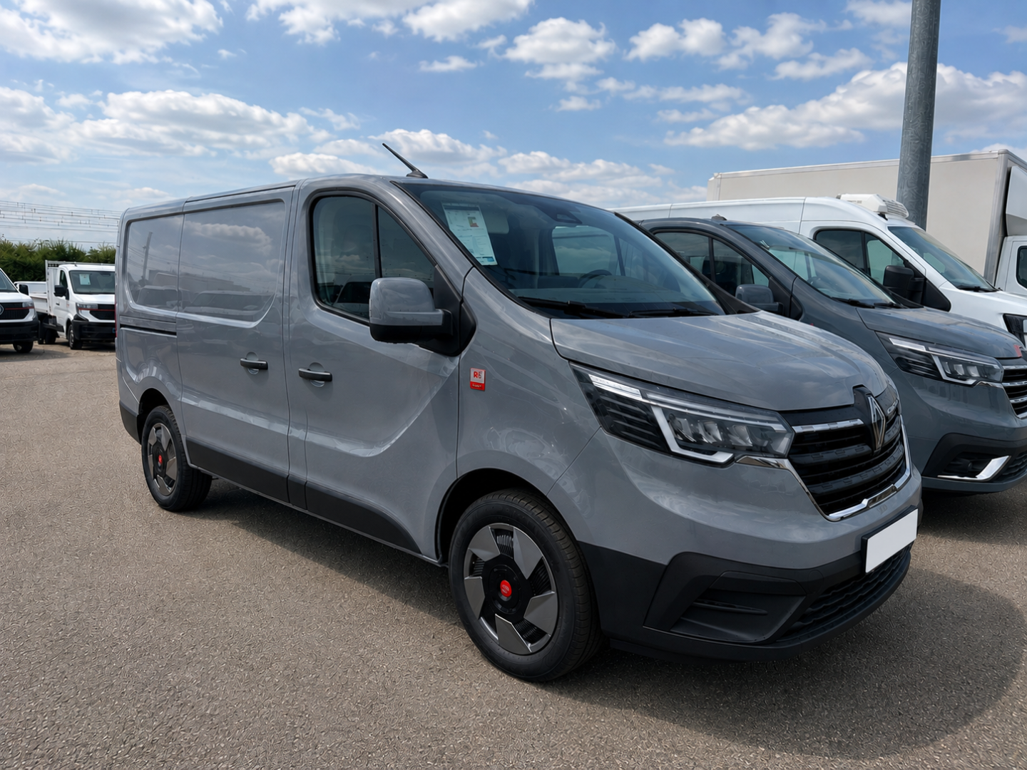 RENAULT TRAFIC FOURGON - L1H1 DCI 150 3T RED (2026)