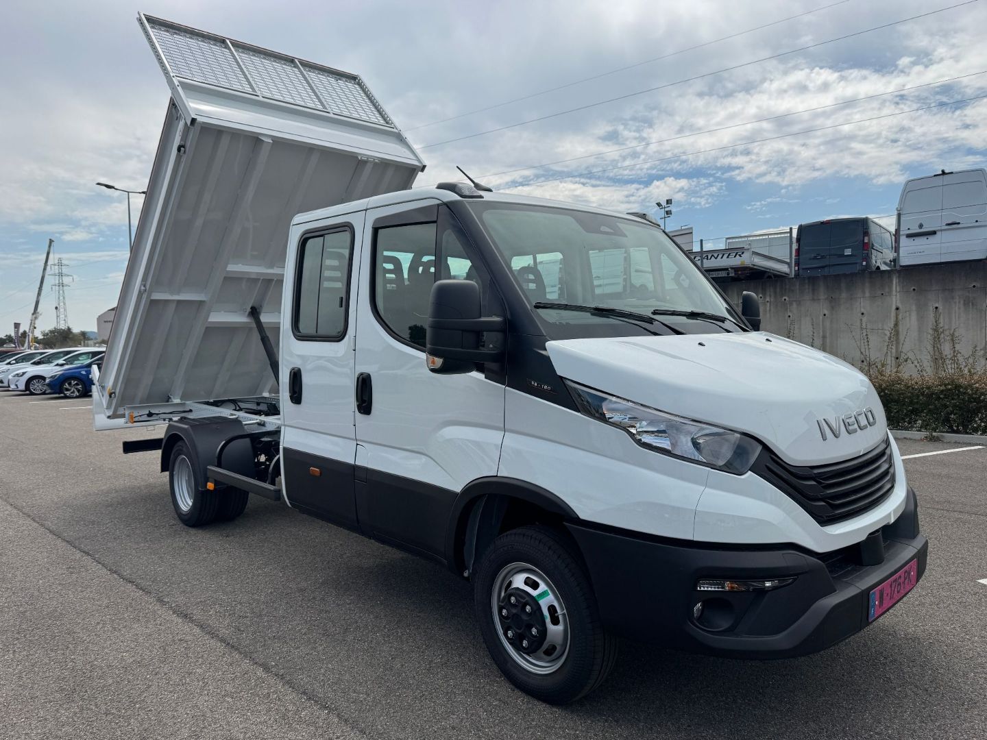 IVECO DAILY BENNE - 35C16 160CV 3L 6 PLACES DOUBLE CABINE (2026)