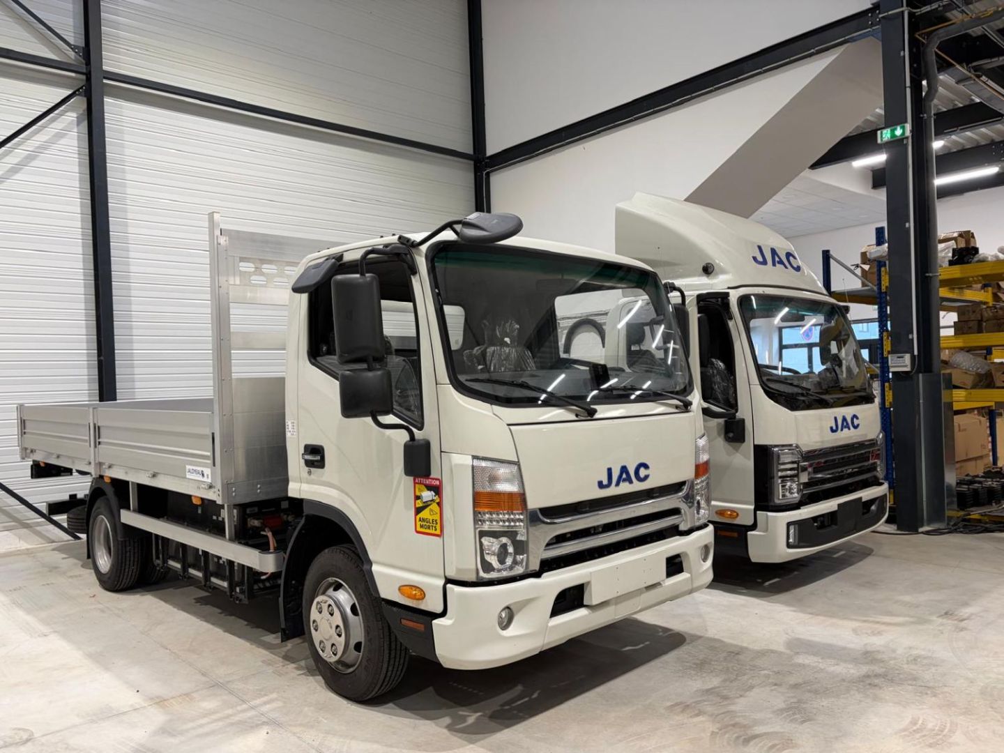 JAC I JAC N75 PLATEAU ALUMINIUM PLANCHER BOIS