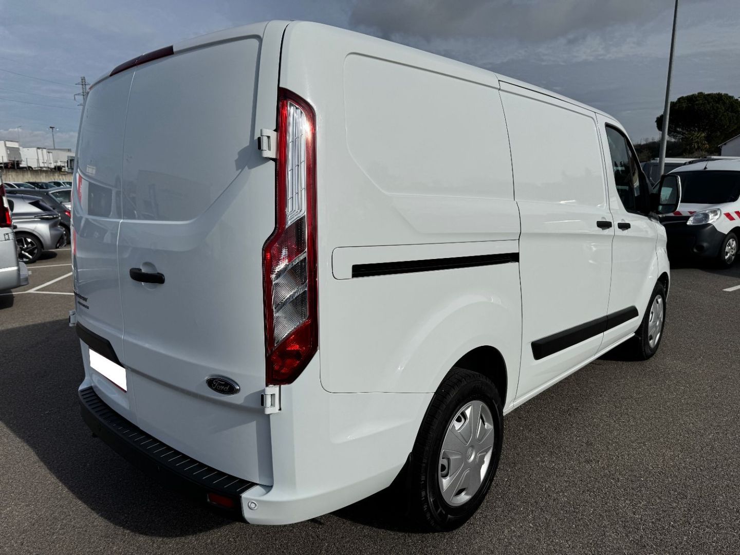 FORD TRANSIT CUSTOM FOURGON - 300 L1H1 2.0 TDCI 130 TREND BVA
