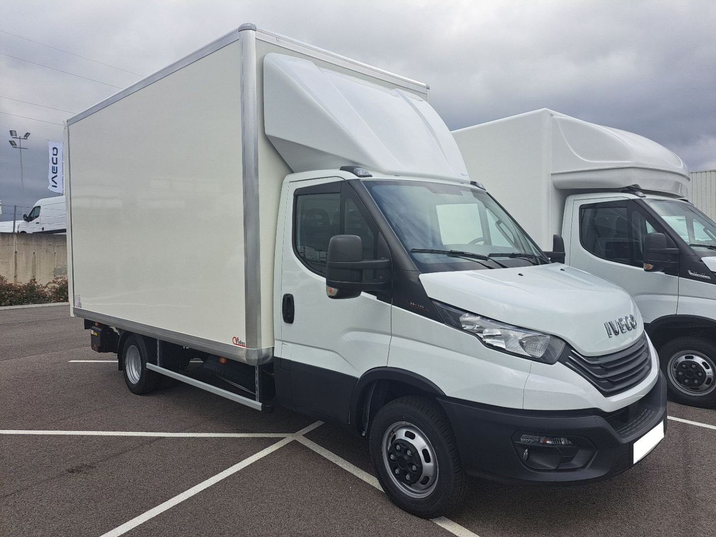 IVECO DAILY 35C18 CAISSE MIXTE HAYON 60000E HT