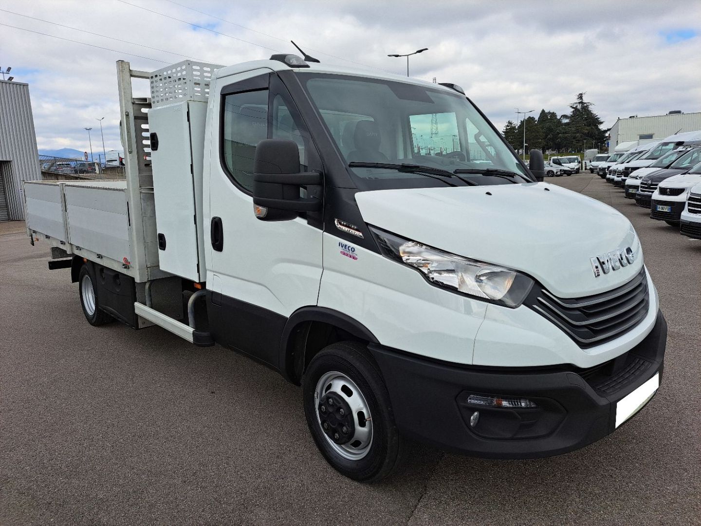 IVECO DAILY 35C18A8 PLATEAU
