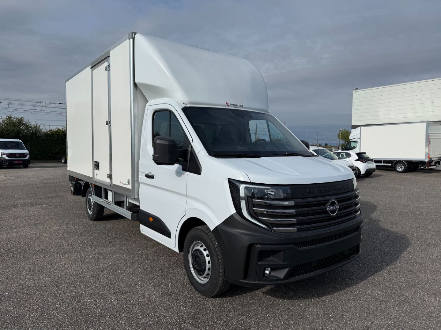 NISSAN INTERSTAR CAISSE 3T5 2.0L 170 N-CONNECTA 20M3 TROUILLET