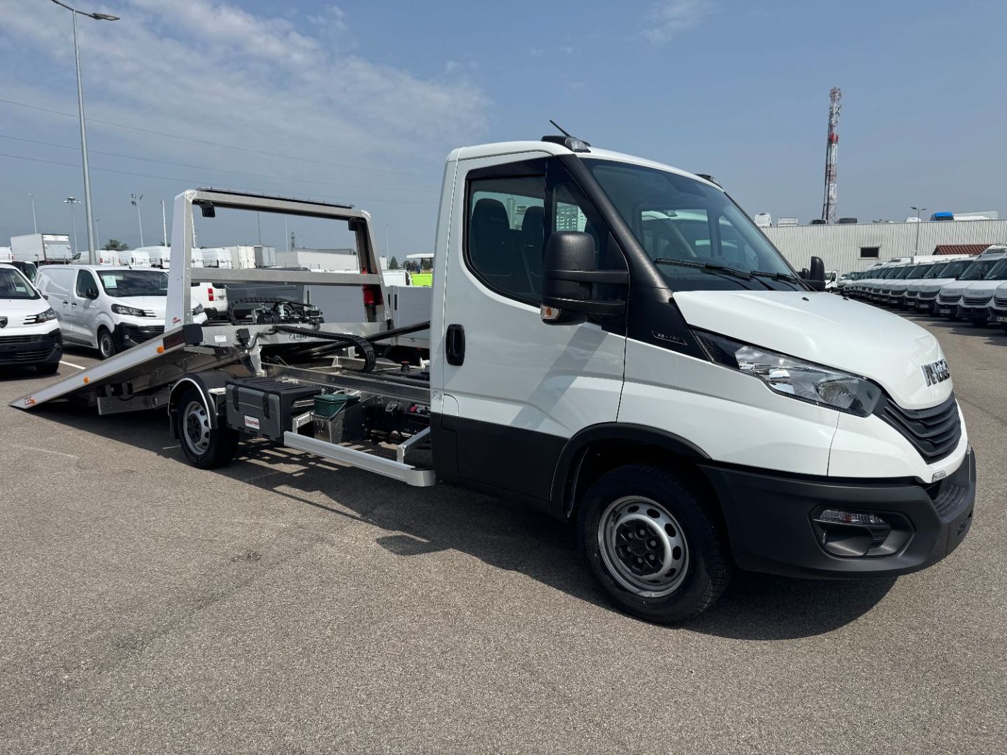 IVECO DAILY PORTE VOITURE - 35S16 160CV 2L3 DEPANNEUSE