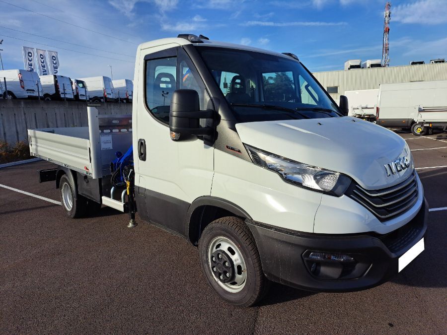 IVECO DAILY - 35C18 GRUE PLATEAU 67900E HT
