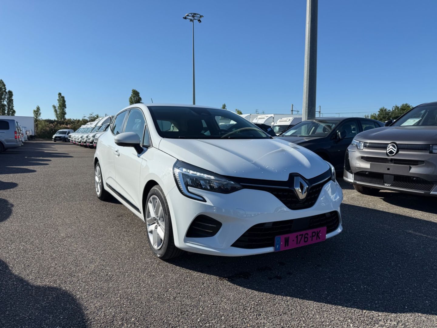 RENAULT CLIO V SOCIETE - 1.6 E-Tech 140 Business