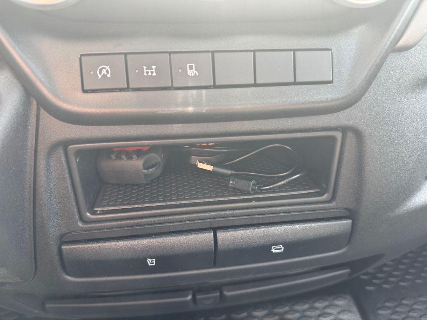 IVECO DAILY PORTE VOITURE - 35S16 160CV 2L3 DEPANNEUSE