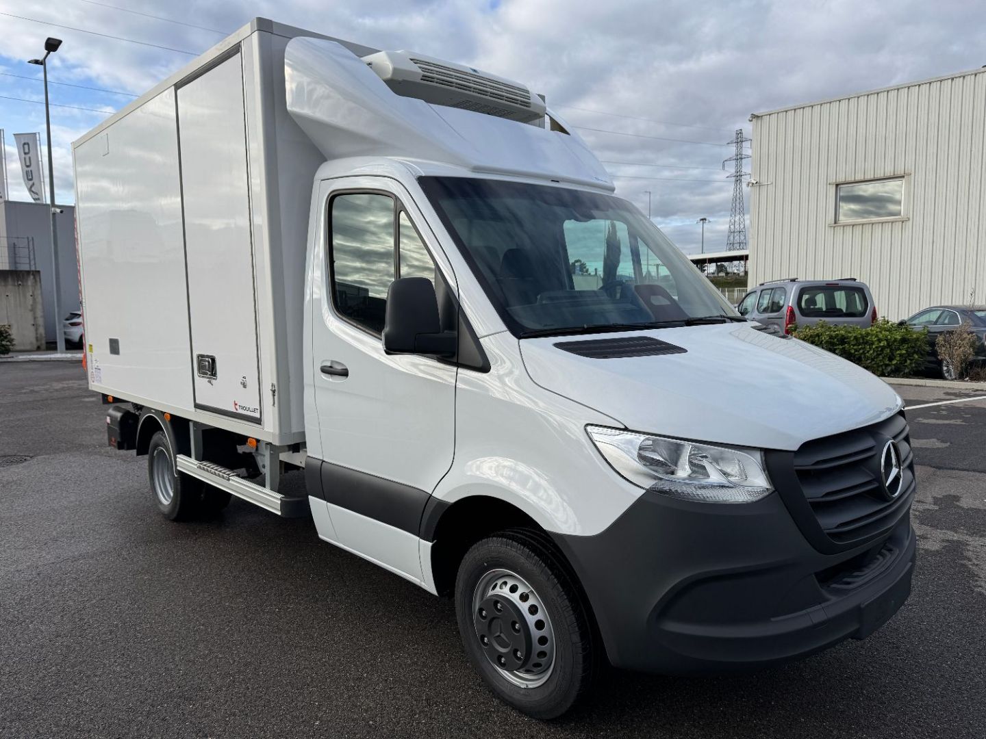 MERCEDES-BENZ SPRINTER FRIGORIFIQUE 517 CDI PRO 9G-TRONIC CAISSE HAYON