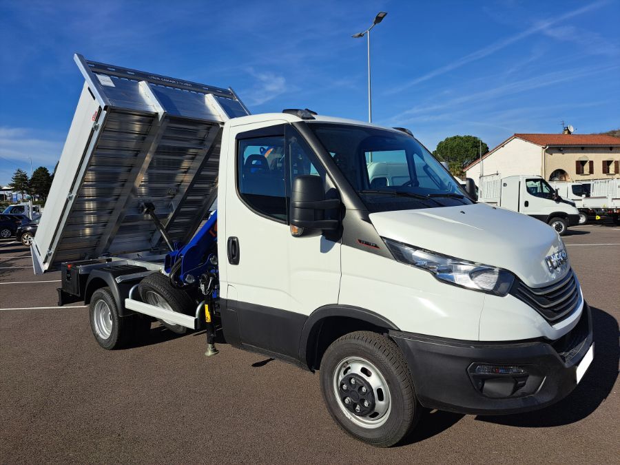 IVECO DAILY 35C18 GRUE BENNE 79000E HT