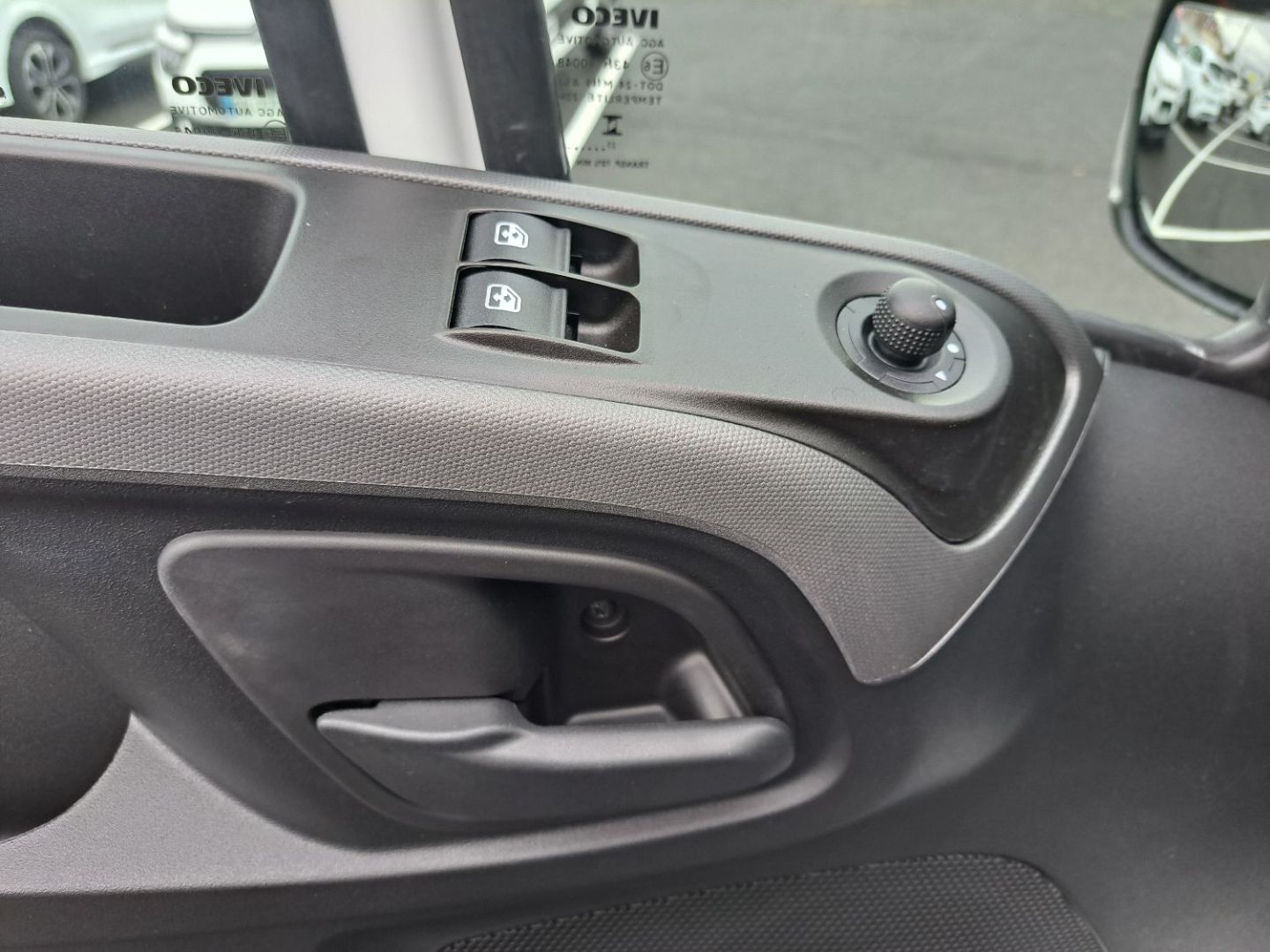 IVECO DAILY BENNE - 35C18 180CV 3L COFFRE REHAUSSES LATERALE