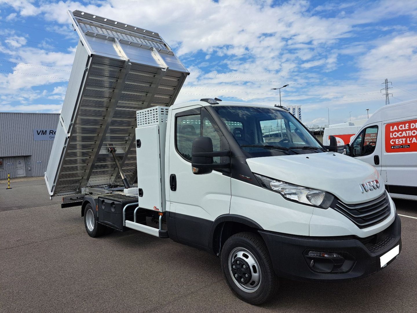 IVECO DAILY 35C18 BENNE ALU 51900E HT