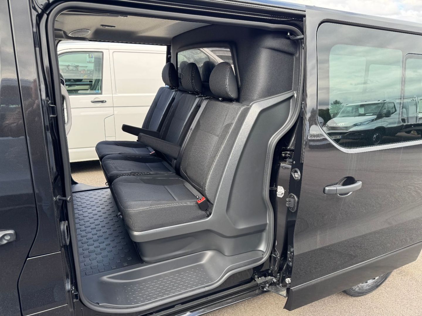 RENAULT RENAULT TRAFIC CABINE - L2H1 3T BLUE DCI 170 BVA9 GSR2 EXCLUSIVE 5PL