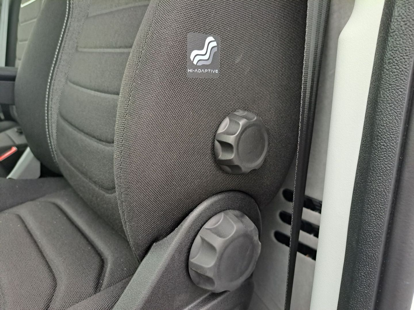 IVECO DAILY BENNE - 35C18 180CV 3L COFFRE REHAUSSES LATERALE