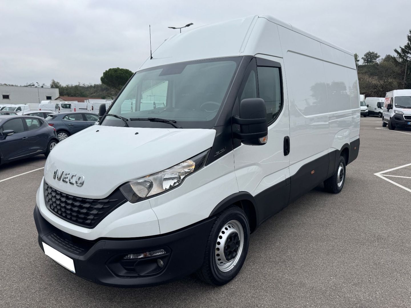 IVECO DAILY FOURGON - 35S16 FOURGON L3